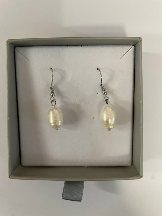 Silver Pearl Earrings (BE54)