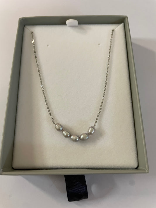 5 - Pearl Necklace (EN16)