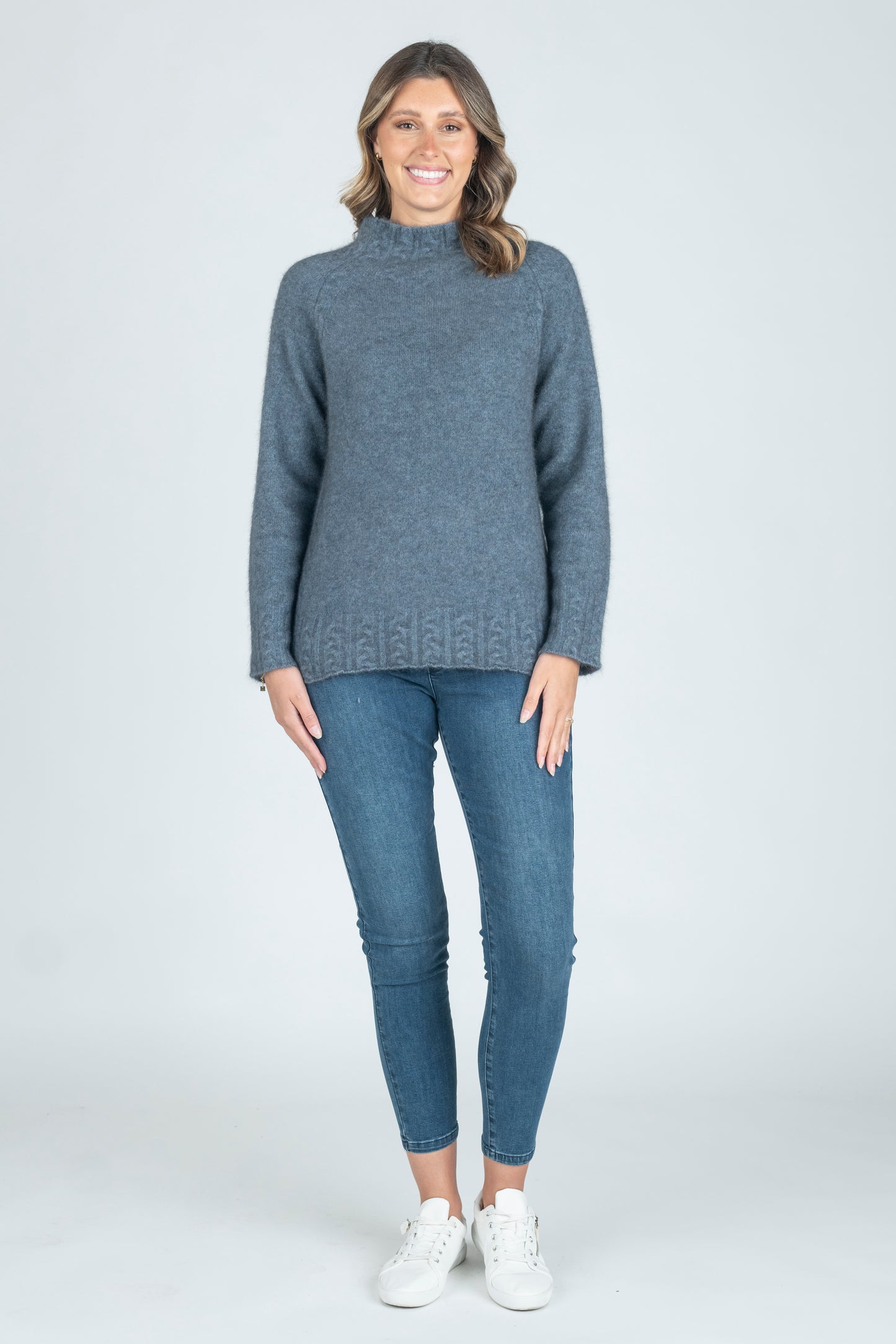 Cable Neck Pullover (W572)