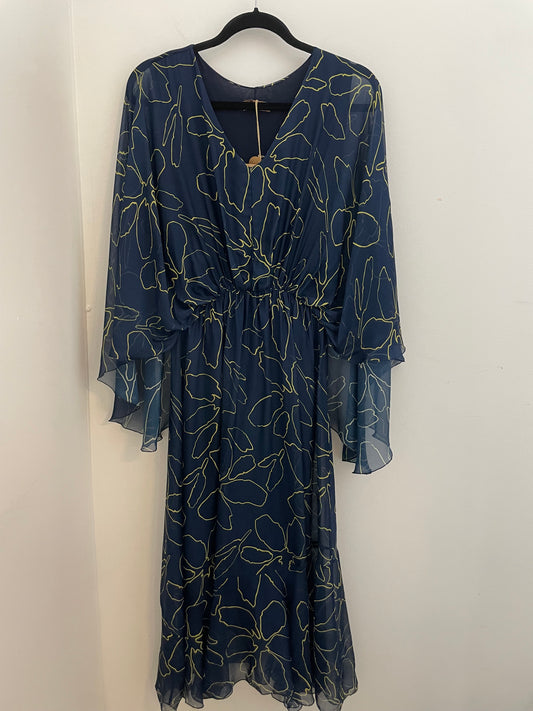 Cape Dress (LSD23-357-194)