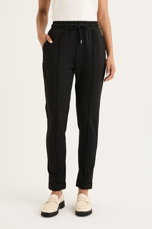 Vine Jogger (YTWN8975)