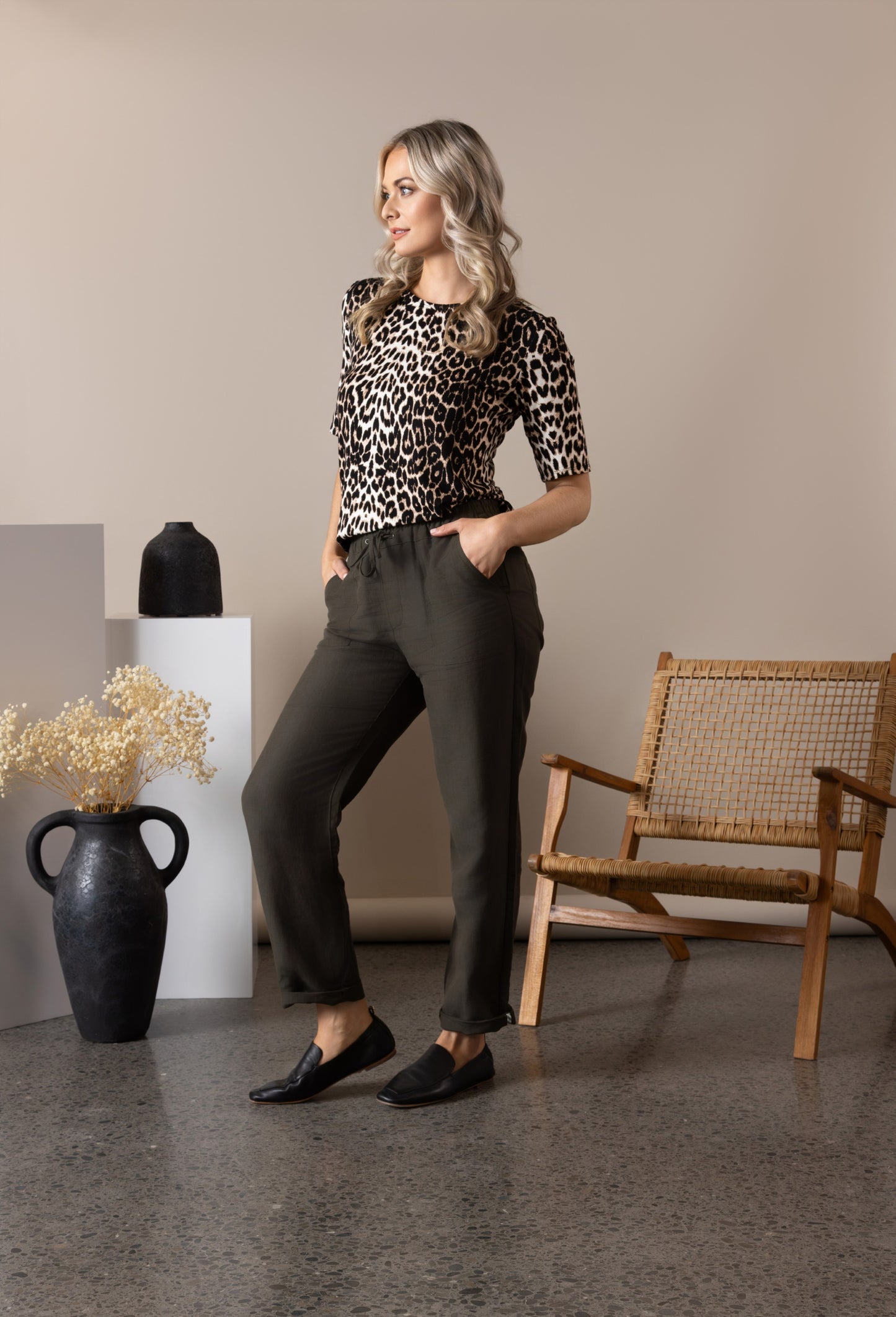 3/4 Round Neck Knit Top (4329)